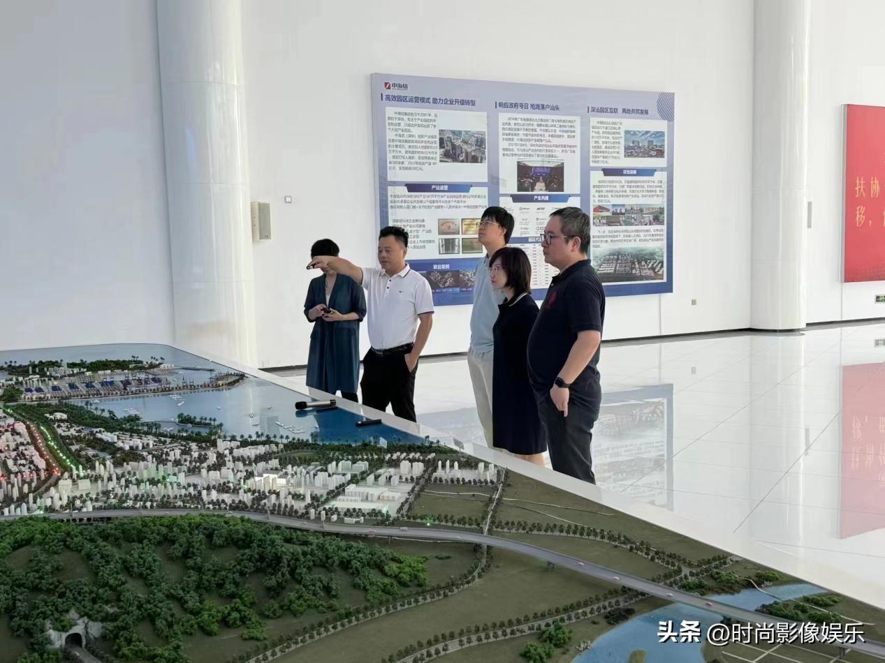 濠江论坛2024年免费资料|精选解释解析落实