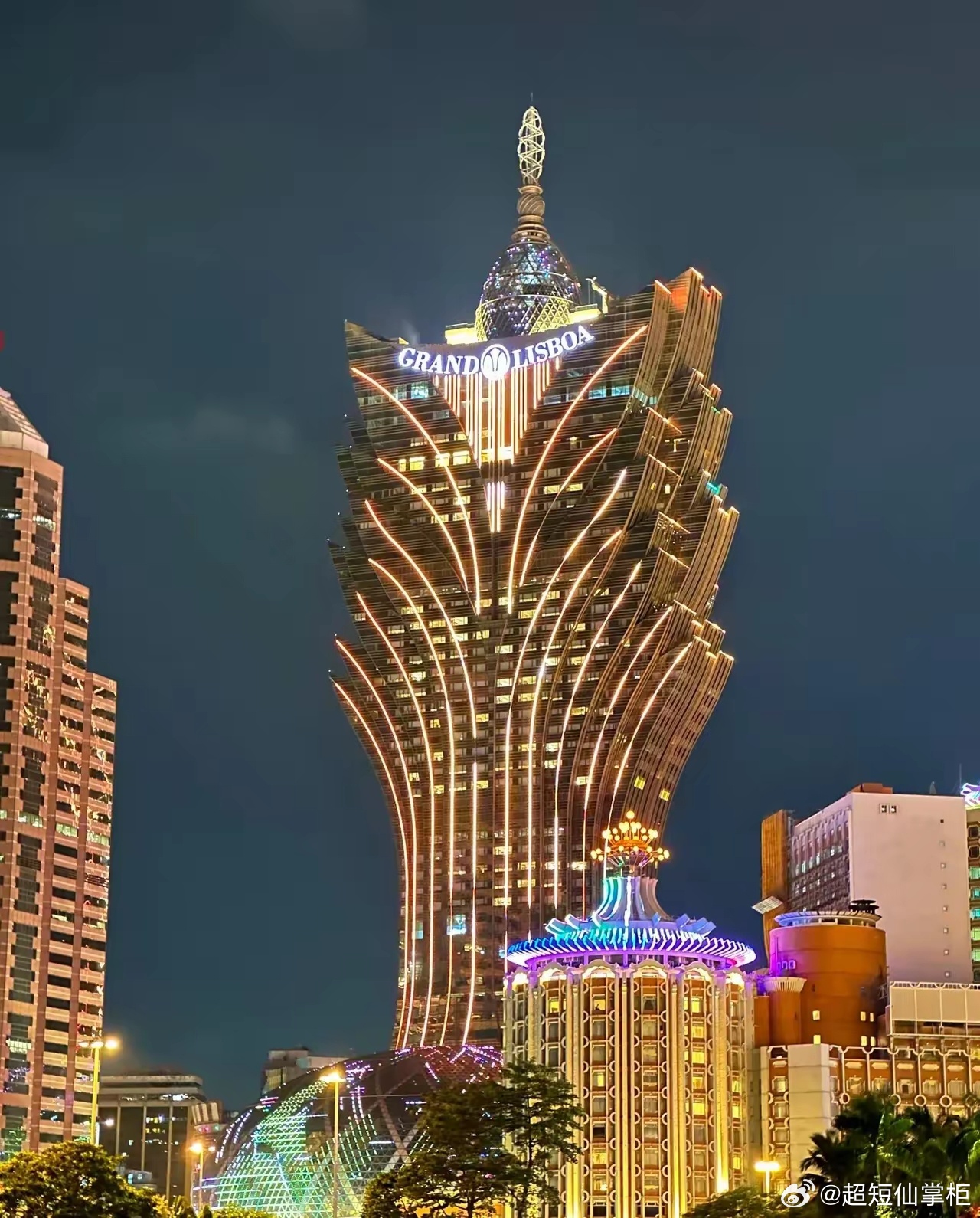 2o24新澳门正版挂牌,探索澳门新机遇，2024新澳门正版挂牌的机遇与挑战