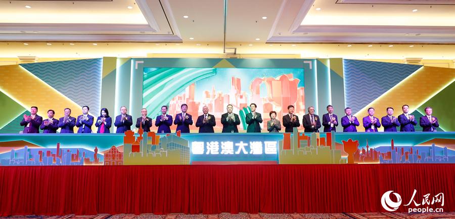 2025澳门六开彩天天正版天,澳门六开彩天天正版天——探索彩票文化中的机遇与挑战