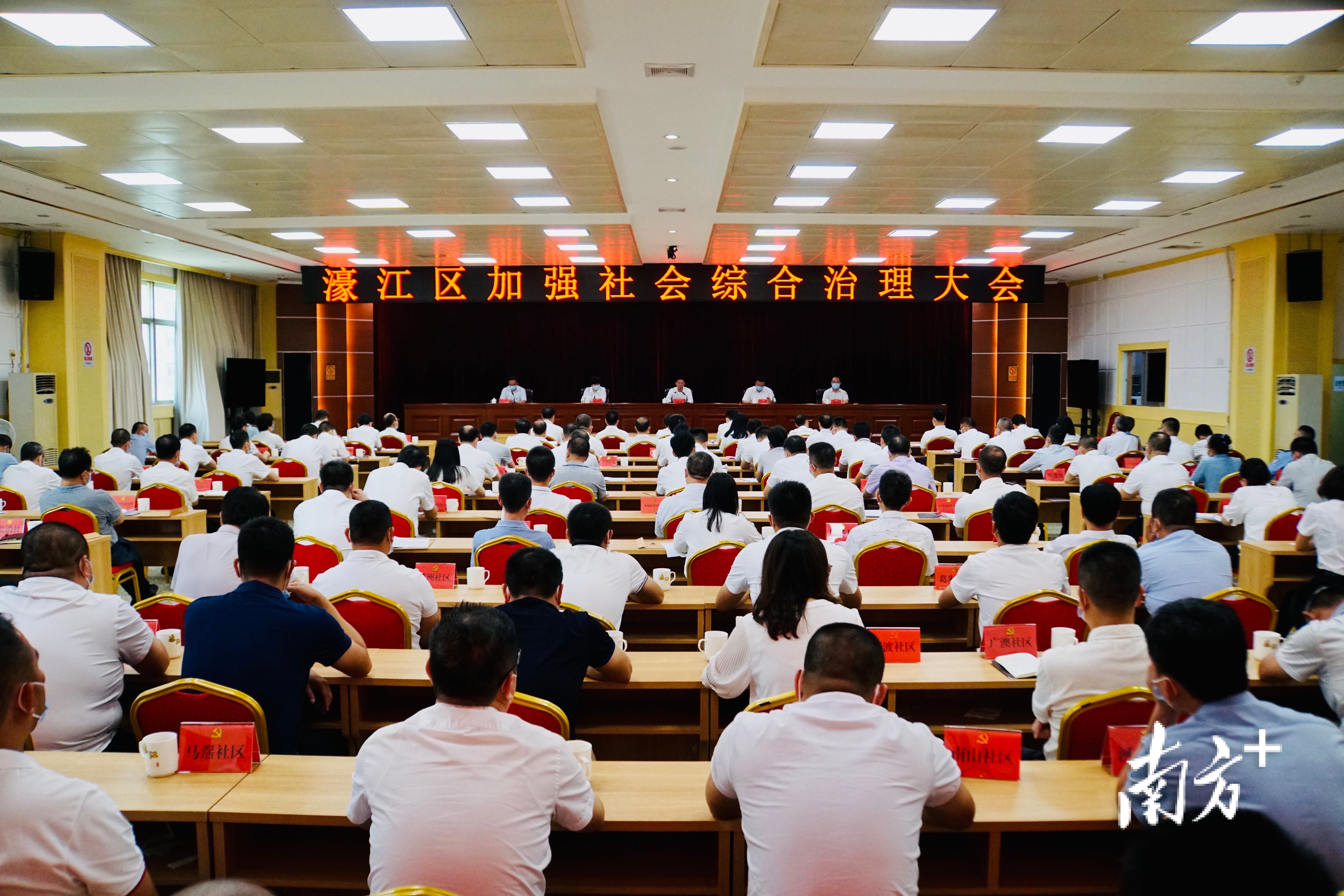 濠江论坛2025年免费资料,濠江论坛2025年免费资料深度解析